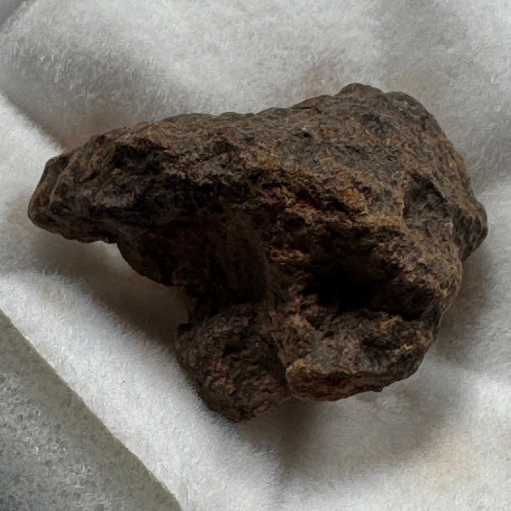 North West Africa NWA Meteorite Specimen 3.37g Stony Space Rock Display Case